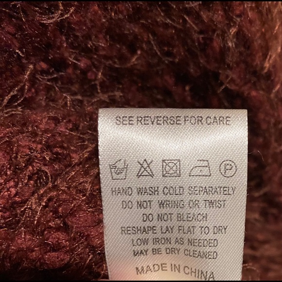 Women’s Burgundy Wine Soft Long Sleeve Cowl Neck Sweater Women’s Size M/L NEW - Picture 16 of 16